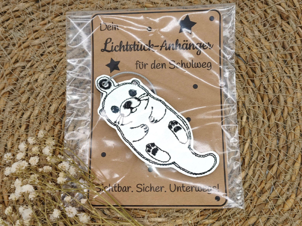 Lichtstück Anhänger Otter - ITH-Stickdatei
